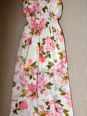 🌸3/$15🌸 Enfocus Studio White Floral Dress with Pink and Green Print